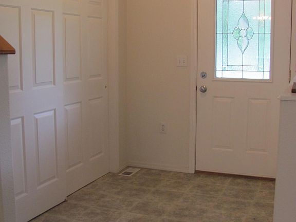 Entry with large coat closet