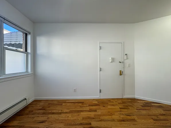 126 Withers Street image 11 of 26