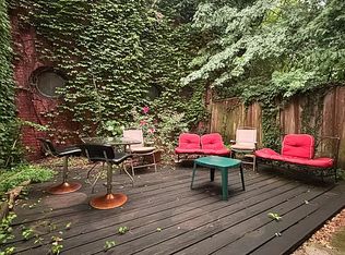 23 7th Ave APT 1B, Brooklyn, NY 11217