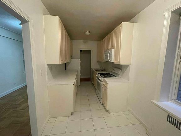 3rd image of 108-25 72nd Ave #E3