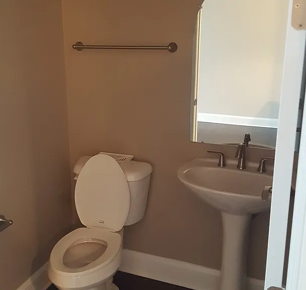 1378 King Avenue — Photo 4