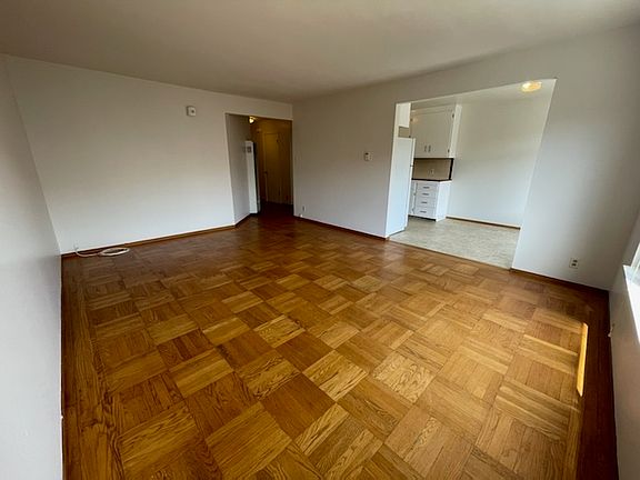 5th image of 36 Oakwood St APT 8
