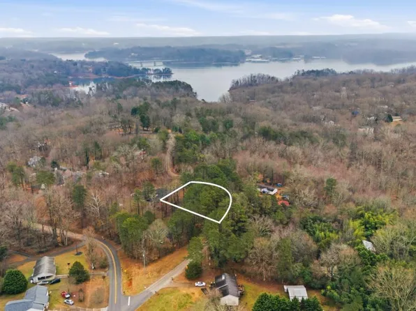 3319 Russell Dr, Gainesville, GA 30506