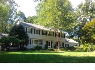 327 Eleven O Clock Rd, Fairfield, CT 06824