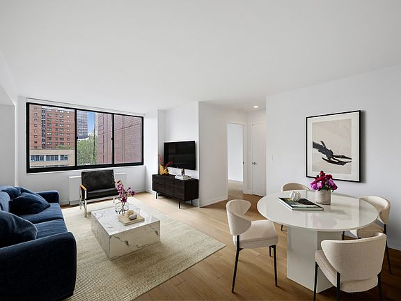 4th image of 200 W 60th St APT 5g
