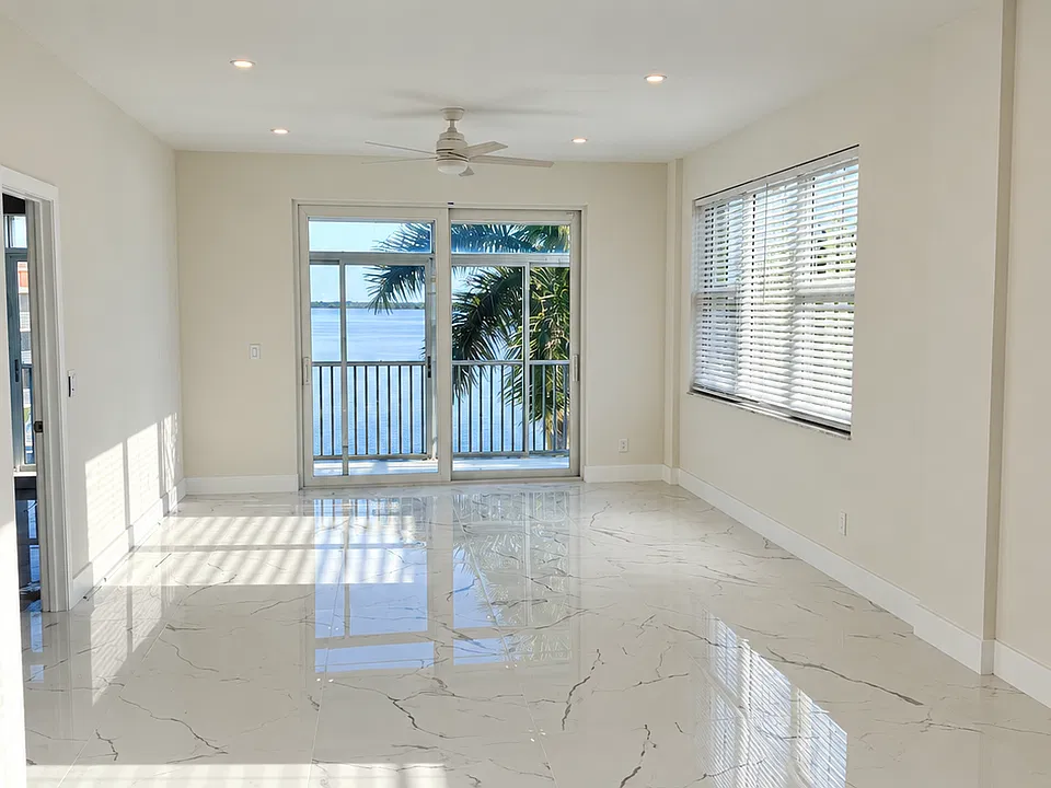 100 Paradise Harbour Blvd #504