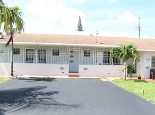 5849 Wiley St, Hollywood, FL 33023