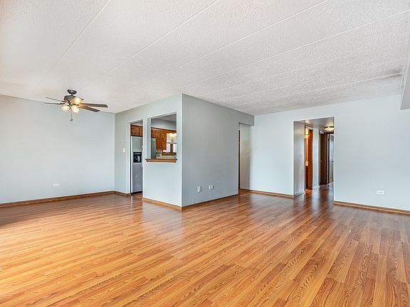 4th image of 16812 82nd Ave APT 1S
