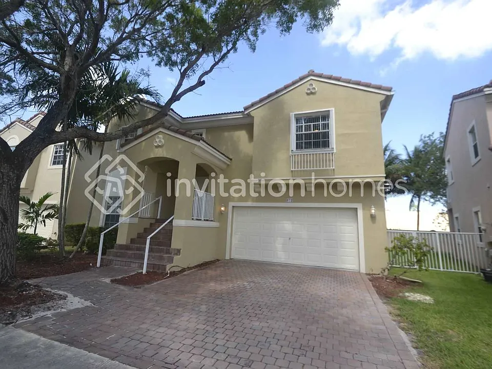 972 NW 127th Ave