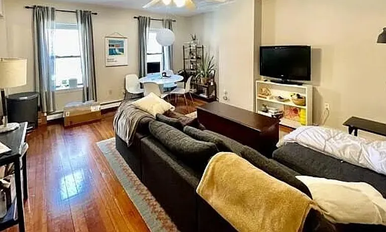 10 Hull St #4 — Photo 2