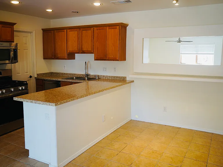 2600 W Zia Rd #U1 — Photo 11