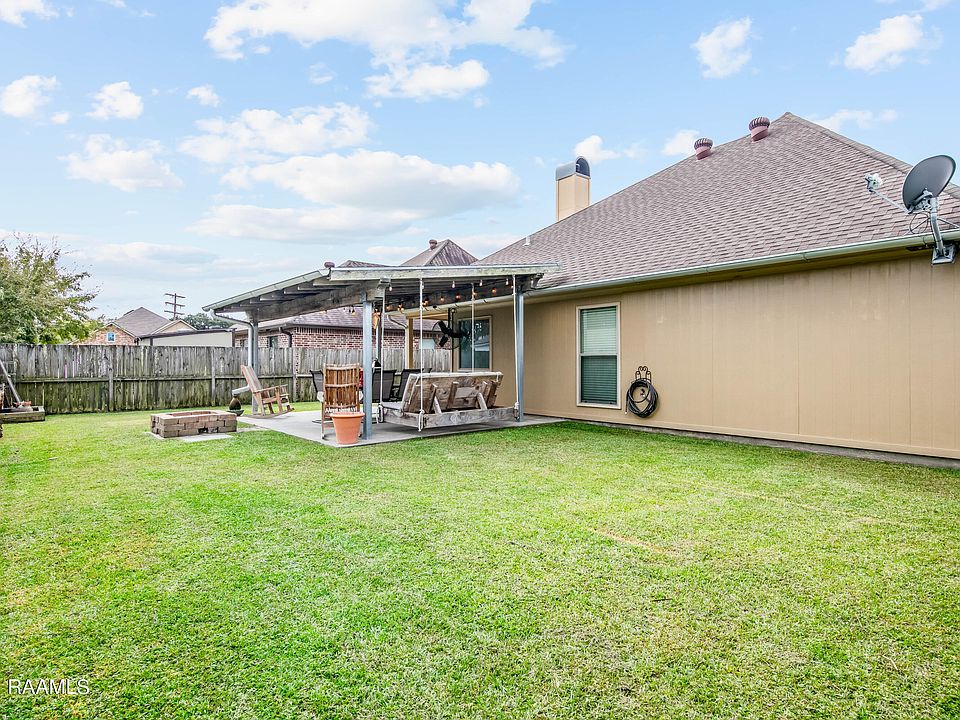102 Country Lakes Trl, Rayne, LA 70578 Zillow