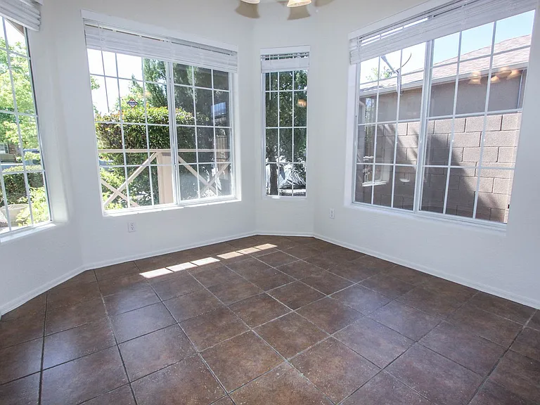 7905 N Music Mountain Ln — Photo 6
