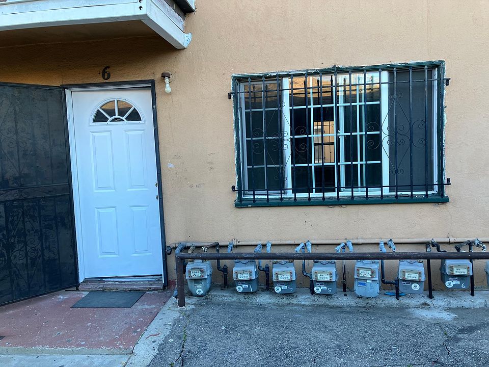 2nd image of 809 E Imperial Hwy #6