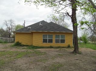 705 E Pruitt St, Bryan, TX 77803