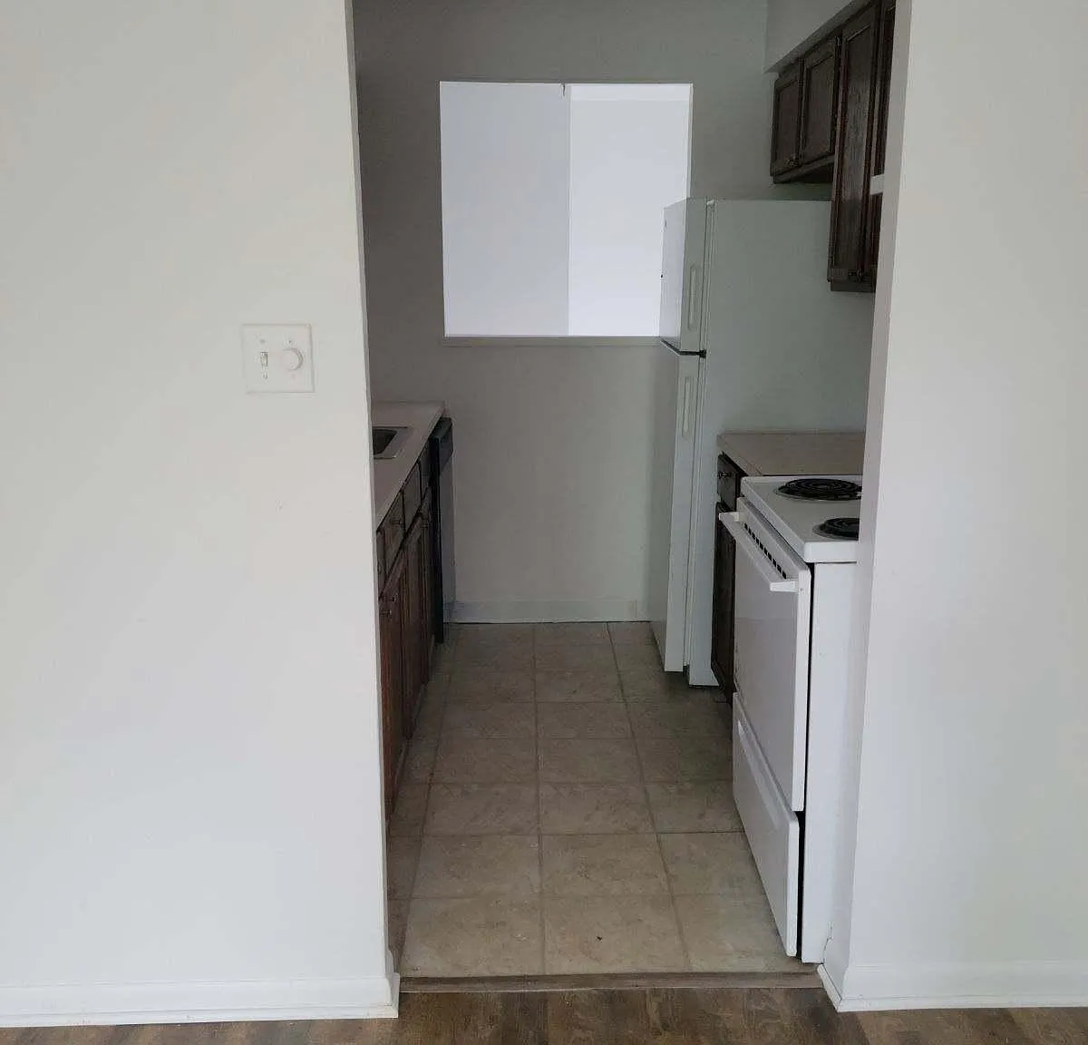 2 bed, 975 sqft, $1,475 — Photo 4