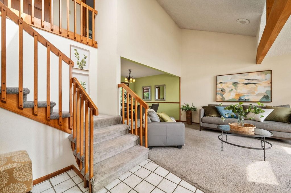 1841 Silver Leaf Dr