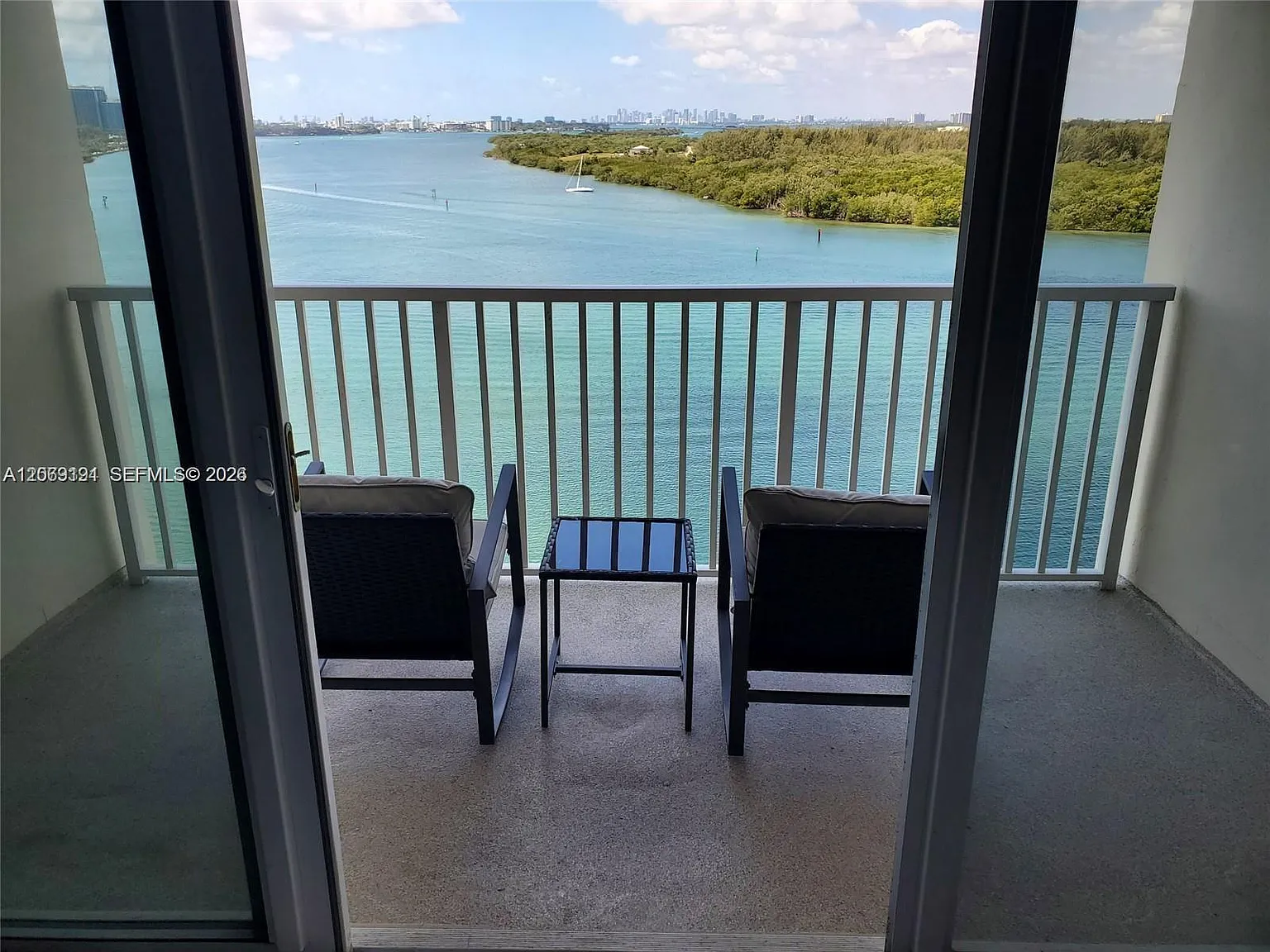 Arlen House Condo — Photo 3