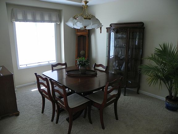 4th image of 105 Pinecrest Dr