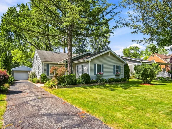 168 S Brockway St, Palatine, IL 60067