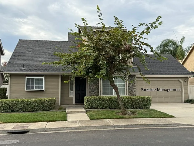 2828 Belharbour Dr