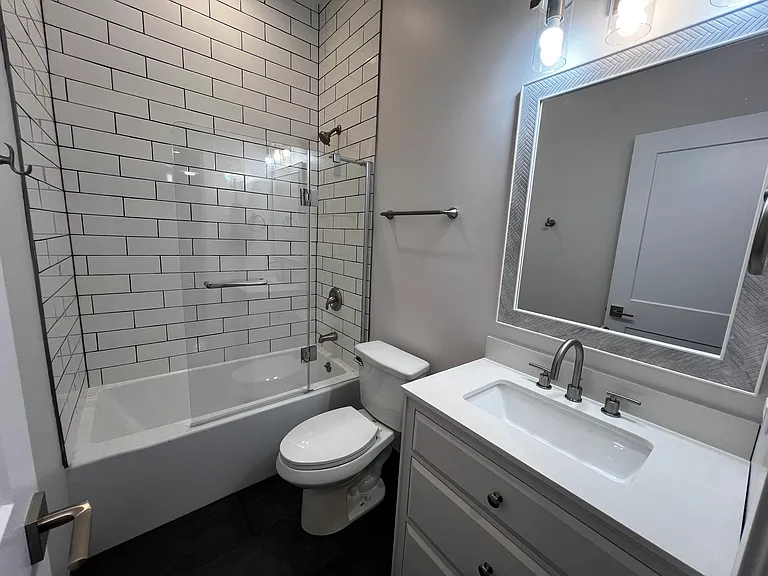 4819 Main St #202 — Photo 21