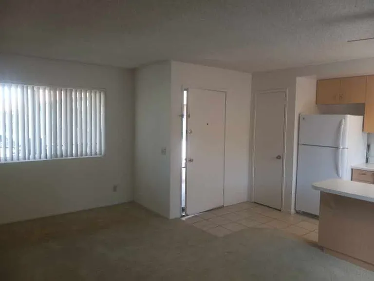 Camino Pointe Apartments — Photo 2