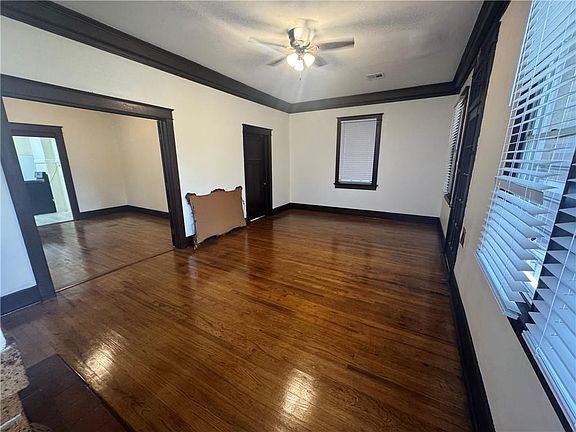 4th image of 2905 Saint Bernard Ave
