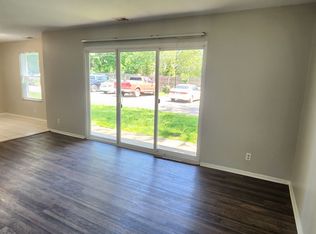 9302aylesburydr, Louisville, KY 40242