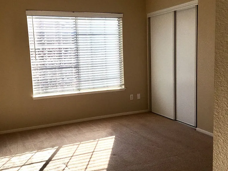 5000 Starling St — Photo 11