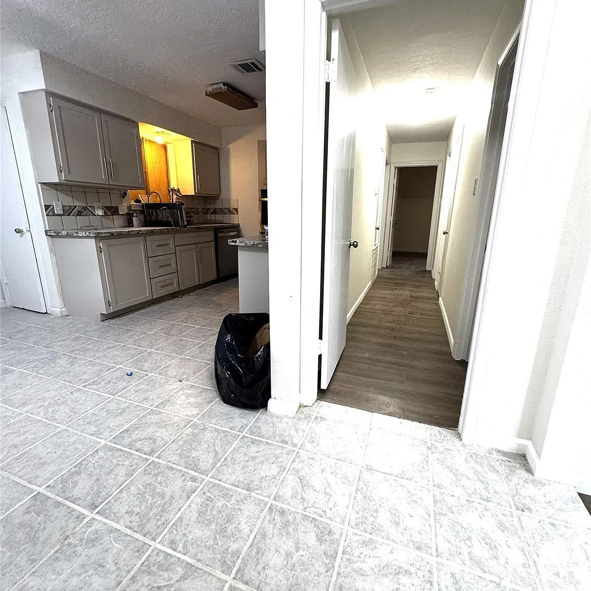 3 bed, 2.0 bath, 1590 sqft, $1,750 — Photo 4
