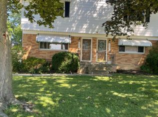 4993 Robinhood Dr, Willoughby, OH 44094