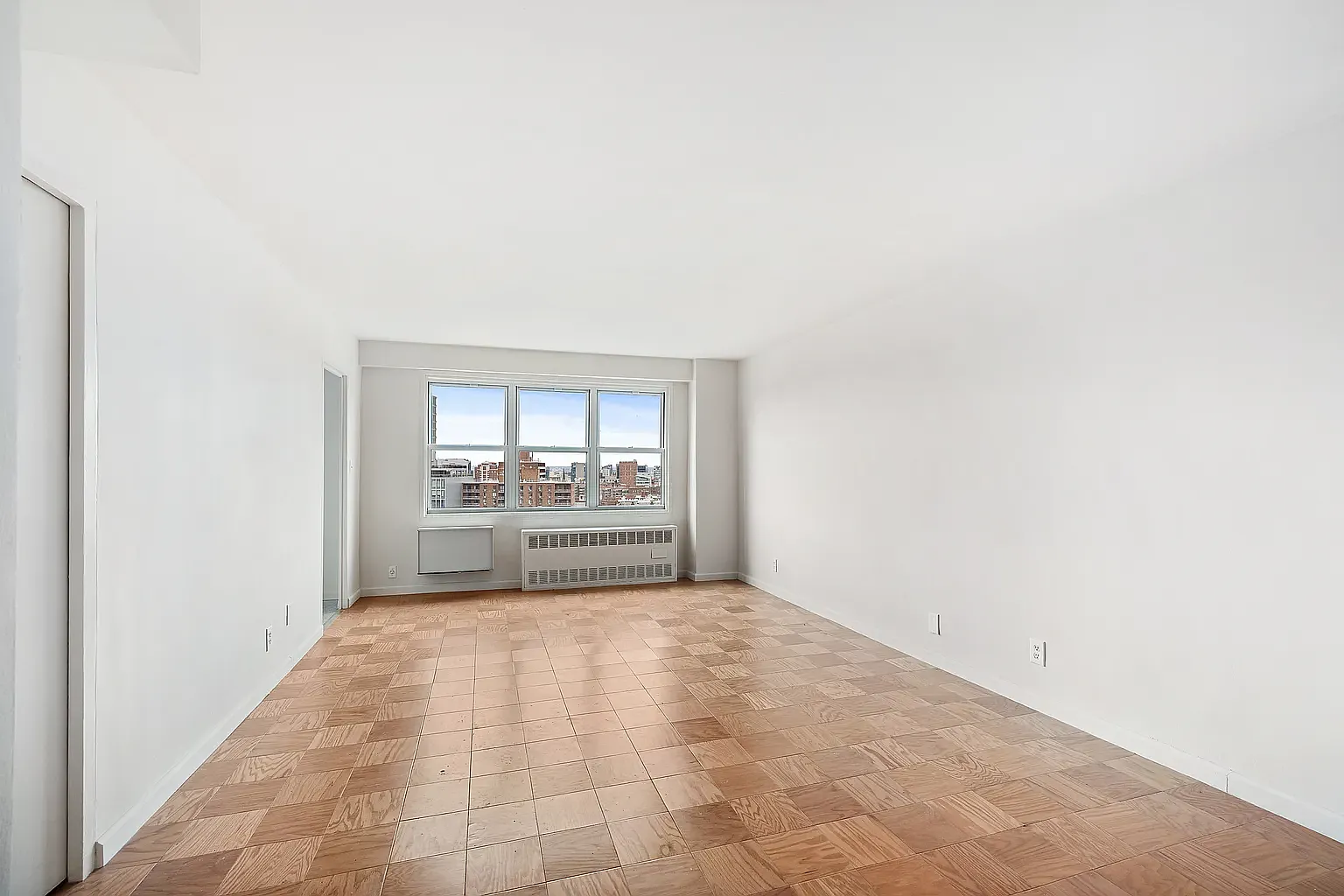 43-70 Kissena Boulevard — Photo 4