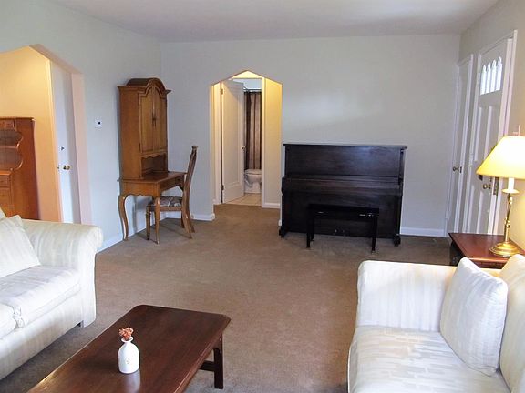3rd image of 5507 Karen Ave