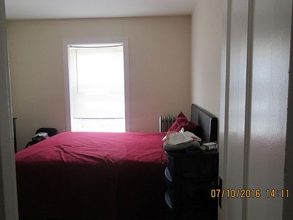 5th image of 6123 N Claremont Ave