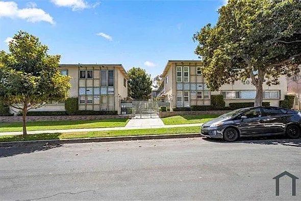 2 bed, 775 sqft, $2,095 — Photo 3