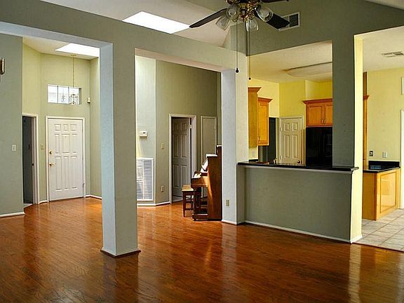 Open floor plan, hardwood floors, great light.