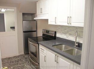 530 Gibbons St #BASEMENT, Oshawa, ON L1J 4Z5