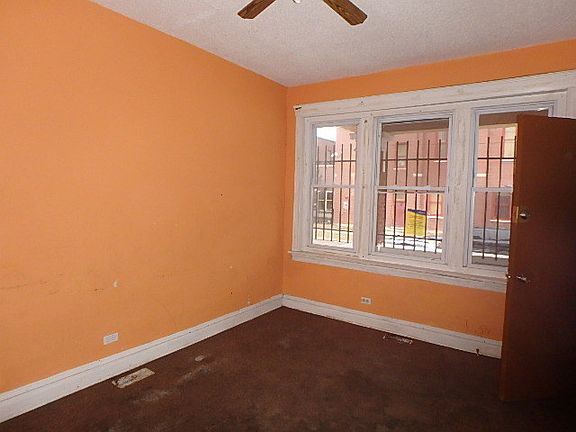 2nd image of 5009 S Bishop St