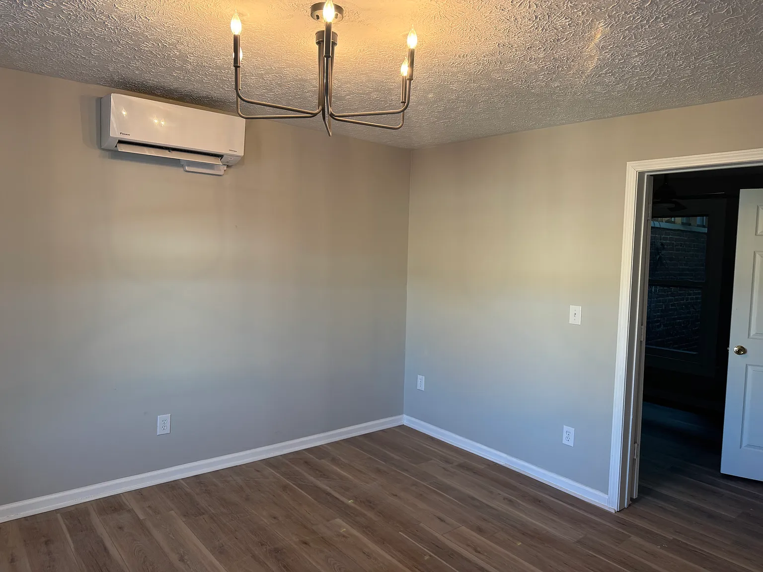 2 bed, $1,200 — Photo 2