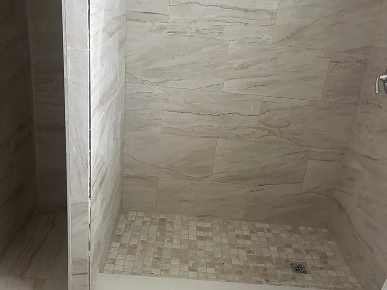 2542 Taft St — Photo 11