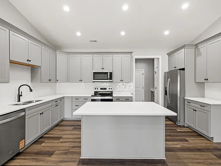 1038 Tamworth Ln — Photo 12