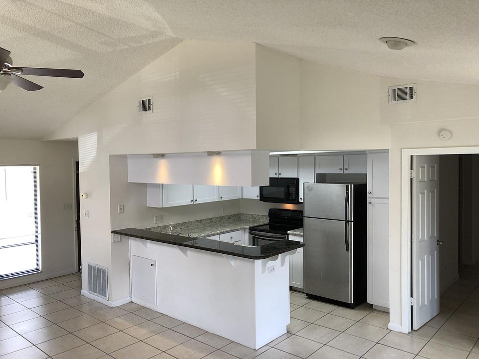 1st image of 1325 Indiana Ave #1325