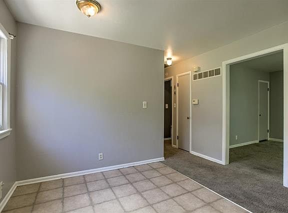 4th image of 1705 S Crescent Ave