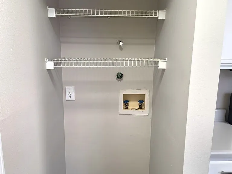 703 S Fairfield Dr — Photo 20