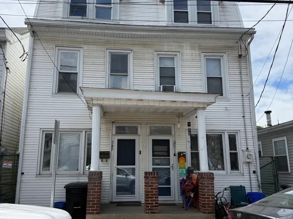 351 New Castle St #1, Minersville, PA 17954