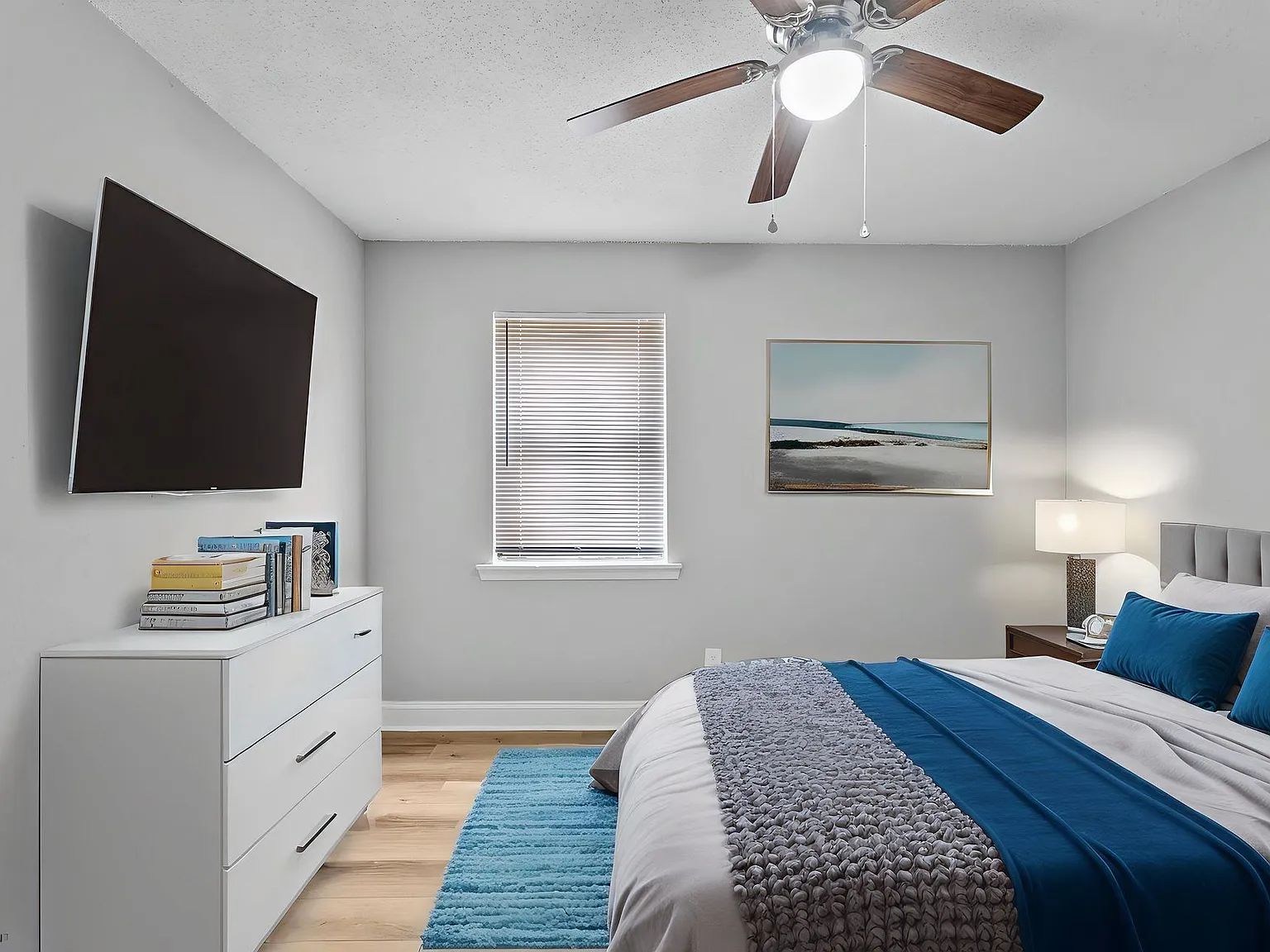 Pineview Apartments — Photo 4