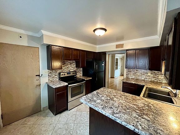 2nd image of 5169 N Hollywood Ave APT 1