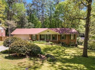 2927 Ponderosa Cir, Decatur, GA 30033