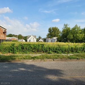 158 S Munn Ave, East Orange, NJ, 07018